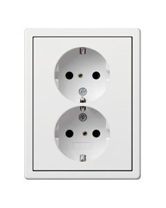 GIRA | Fläche | SCHUKO-Doppelsteckdose | reinweiss